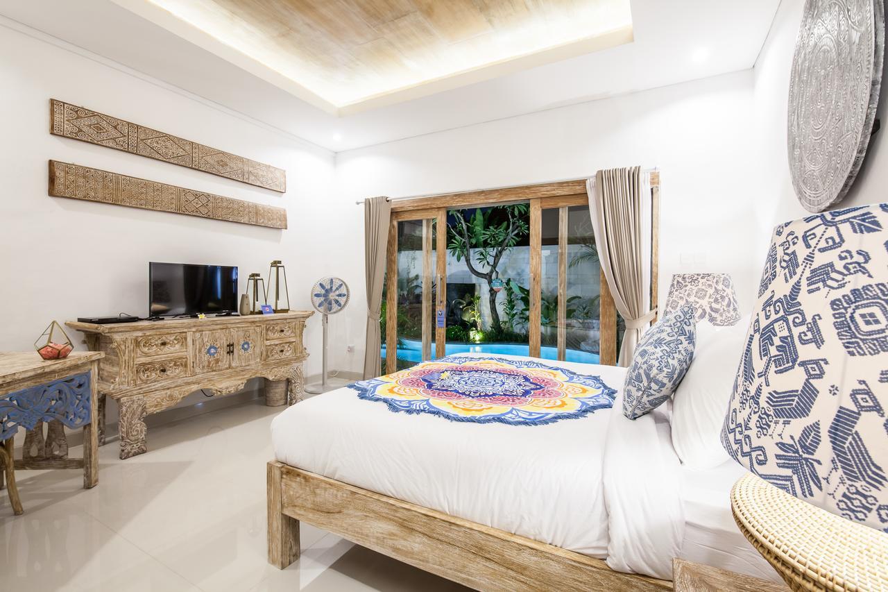 Ambermoon Villa 2 Seminyak Kültér fotó